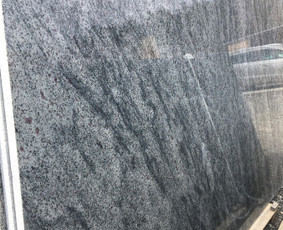 Granito plok&scaron;tės kapams, dengimas - Paminklai, Dengimas granito plok&scaron;tėmis Marijampolė - 4