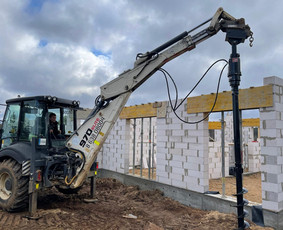 Statybos, apdaila - Ratinio ekskavatoriaus Račiok nuoma.polių gręžimas - 2