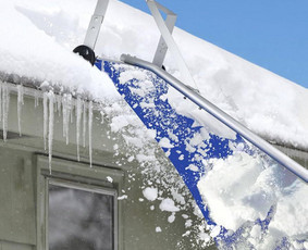 Aplinka, sodas - Sniego valymas nuo stogų - 2