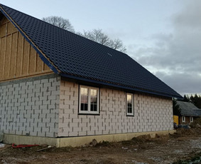 Sodo, mediniai nameliai - Stoginių, pavėsinių statyba. Stogo darbai. Karkasiniai namai - 1