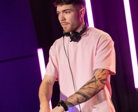 Renginių vedėjas su Dj / Tarun / Darbų pavyzdys ID 4271191
