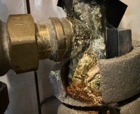 Smulkūs santechnikos darbai - &Scaron;ildymo sistemų, radiatorių ir &scaron;ilumokaičių plovimas - 3