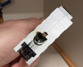 Skubus elektriko i&scaron;kvietimas - Elektriko paslaugos, protingas namas &ndash; Patikimai ir greitai! - 3