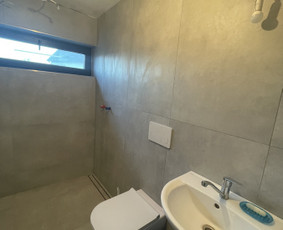 Plytelių klijavimas - Vidaus apdailos paslaugos jūsų erdvei ! - 1