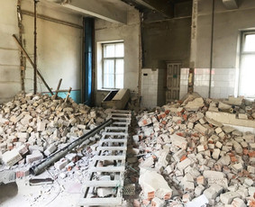 Grindų demontavimas - Griovimo darbai/ aliekų i&scaron;vežimas - 2