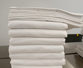 Skalbimo ir lyginimo paslaugos - Skalbiame viską, tik ne pinigus! - 1