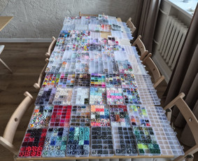 Papuo&scaron;alų ir aksesuarų i&scaron; karoliukų vėrimas - Papuo&scaron;alų vėrimo dirbtuvės, sagių,raktų pakabukų gamyba. - 4