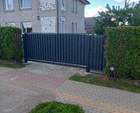 Kiemo vartai, gamyba - Suvirinimo darbai pagal užsakymą &ndash; Geležinis Lokys - 2