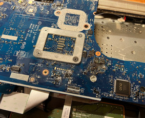 Spausdintuvų kasečių pildymas - Užpiltų, pasvilusių notebookų taisymas - 1