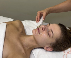 Ultragarsinis veido valymas - Masažai, celiulito gydymas, veido valymas, antakių dažymas - 1