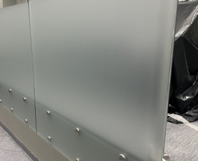 Plėvelės klijavimas - Reklaminės ir &scaron;erk&scaron;no plėvelės klijavimas - 3