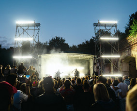 Ap&scaron;vietimo, įgarsinimo paslaugos - Ap&scaron;vietimas &ndash; Įgarsinimas &ndash; Led Ekranai &ndash; Lazeriai &ndash; Video - 2