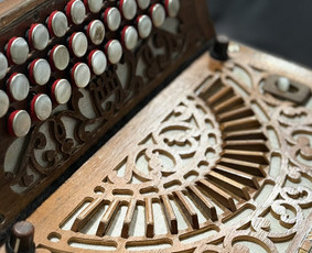 Buitinės paslaugos - Akordeonu remontas - 3