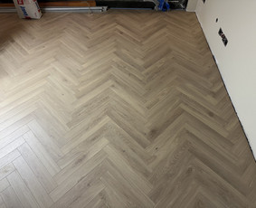 Grindų klojimas, remontas - Laminato, vinilo (click sistema) klojimas, i&scaron;lyginamasis - 3