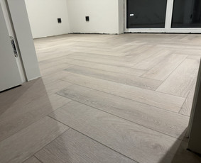 Laminato, vinilo (click sistema) klojimas, išlyginamasis / DASS grindų sprendimai / Darbų pavyzdys ID 4291185