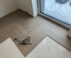 Laminato, vinilo (click sistema) klojimas, išlyginamasis / DASS grindų sprendimai / Darbų pavyzdys ID 4291199