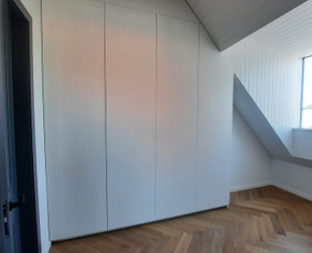 Spintų gamyba - Korpusinių nestandartinių baldų ir interjero elmentų gamyba - 1