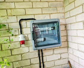 Skubus elektriko i&scaron;kvietimas - Mb Elmata Lt (saulės elektrinių ir jų komponentų montavimas) - 3