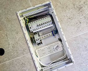 Skubus elektriko i&scaron;kvietimas - Mb Elmata Lt (saulės elektrinių ir jų komponentų montavimas) - 2