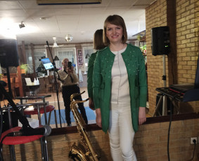 Muzikantai, dainininkai, grupės - Muzikantai, dainininkai - 2