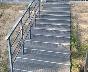 Mediniai laiptai, gamyba - Sodo namelių atnaujinimas Terasų statyba Sandėliukų statyba - 1