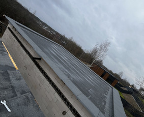 Statybos darbai - Plok&scaron;čių stogų dengimas prilydoma danga Visoje Lietuvoje! - 2