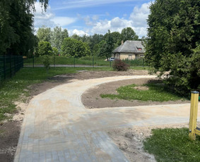 Visų tipų trinkelių klojimas, lietaus nevedimas. / Trinkeliu meistrai / Darbų pavyzdys ID 4308937