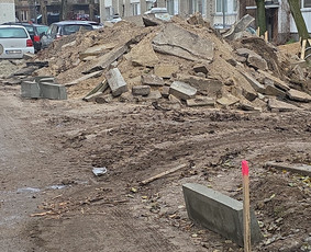 Aplinka, sodas - Trinkelių klojimas - 1