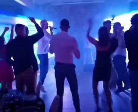 Dj su šventės vedimu ir pilna įranga (lt-en-ru-pl) / ARNO / Darbų pavyzdys ID 4311357