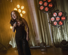 Muzikantai, dainininkai, grupės - Atlikėja ir renginių vedėja Radvilė - 4