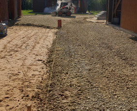 Trinkelių pagrindo paruo&scaron;imas - Trinkeliu klojimas zemaitijoje - 1