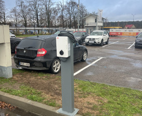 Elektromobilių įkrovimo stotelės - Saulės Elektrinių Montavimas, Prekyba - 3