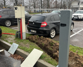 Elektromobilių įkrovimo stotelės - Saulės Elektrinių Montavimas, Prekyba - 2