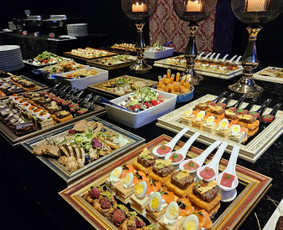 Banketų ir fur&scaron;etų ruo&scaron;imas - Maistas &Scaron;ventėms ir patalpos &Scaron;ventėms, svečių pasitikimas - 2