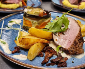 Kar&scaron;tųjų patiekalų gaminimas - Maistas &Scaron;ventėms ir patalpos &Scaron;ventėms, svečių pasitikimas - 3