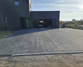 Klojame trinkeles,dedame bordiurus,tvarkome senas trinkeles / Mindaugas Visniauskas / Darbų pavyzdys ID 4322399