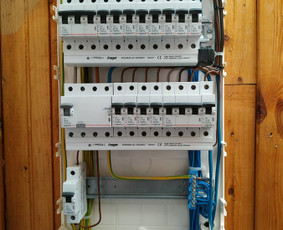 Sumodeliuotas ir sujungtas elektros skydas. Valio!