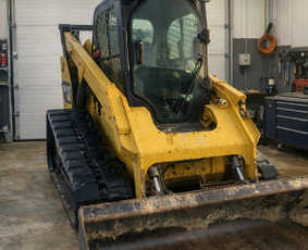 Mini ekskavatoriaus nuoma - Bobcato savivarčio nuoma - 3