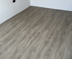 Vinilas, laminatas, Pvc, kilimas – tvarkingai ir patikimai / Karolis Andrijauskas / Darbų pavyzdys ID 4326409
