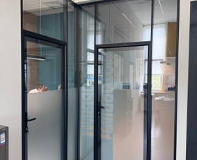 Aliuminio–stiklo pertvara / UAB Top solutions / Darbų pavyzdys ID 4328085