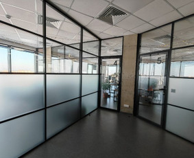 Stiklo konstrukcijos, montavimas - Aliuminio&ndash;stiklo pertvara - 2