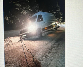 Pagalba užklimpus automobiliui - Techninė pagalba kelyje / Tralo paslaugos / 24/7 - 3