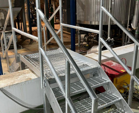 Laiptų turėklai - Metalo konstrukcijos, gamyba, montavimas - 1