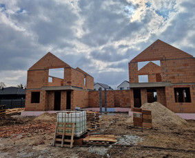 Statybos darbai - Mūrininkai atlieka darbus - 2