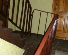 Laiptinių remontas - Montuojame tureklu plastifikuotus porankius - 2