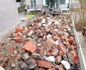 Krovinių pervežimas - Ketura&scaron;io savivarčio su kranu ir greiferiniu kau&scaron;u paslaugos - 1