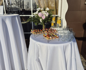 Įvairios paslaugos vestuvėms - &Scaron;ampano staliukas - 2