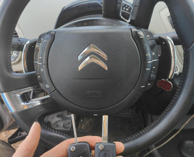 Automobilių raktų gamyba ir programavimas / Okauto_paslaugos / Darbų pavyzdys ID 4333063
