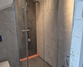 Stiklo gaminiai pagal individualius užsakymus - Esteti&scaron;kos stiklo pertvaros, du&scaron;o kabinos ir veidrodžiai - 4