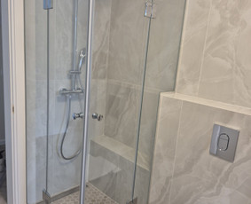 Stiklo gaminiai pagal individualius užsakymus - Esteti&scaron;kos stiklo pertvaros, du&scaron;o kabinos ir veidrodžiai - 1